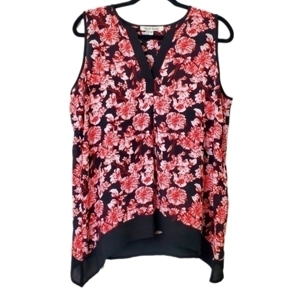 Black‎ Rainn by Daniel Rainn Women's Sleeveless Floral Popover Top